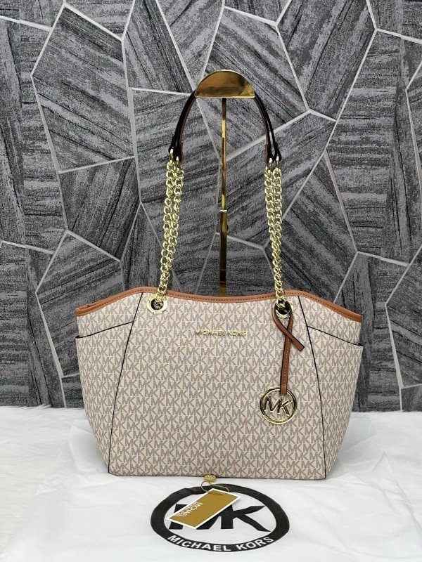 Michael Kors Jet Set Tote Travel Signature With Dust Bag (19015 Beige Brown)