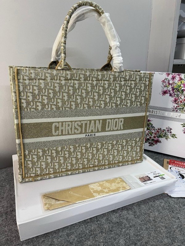 Christian Dior Book Tote Oblique Embroidery With OG Box & Dust Bag & Scarf (Gold-M929 41Cm)