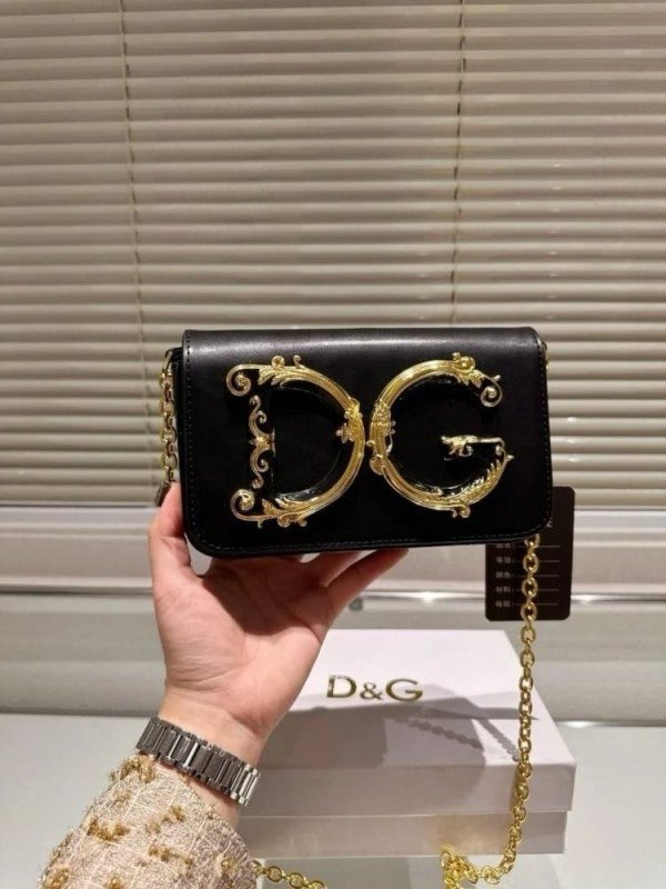 Dolce & Gabbana D&G Napp Leather Shoulder Bag WIth OG Box & Dust Bag (Black-988)(BSB)