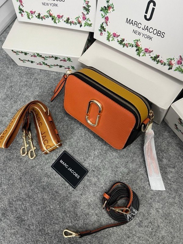 Marc Jacobs The SnapShot Camera Sling Bag With Dust Bag & OG Box (996 Orange)(LB)