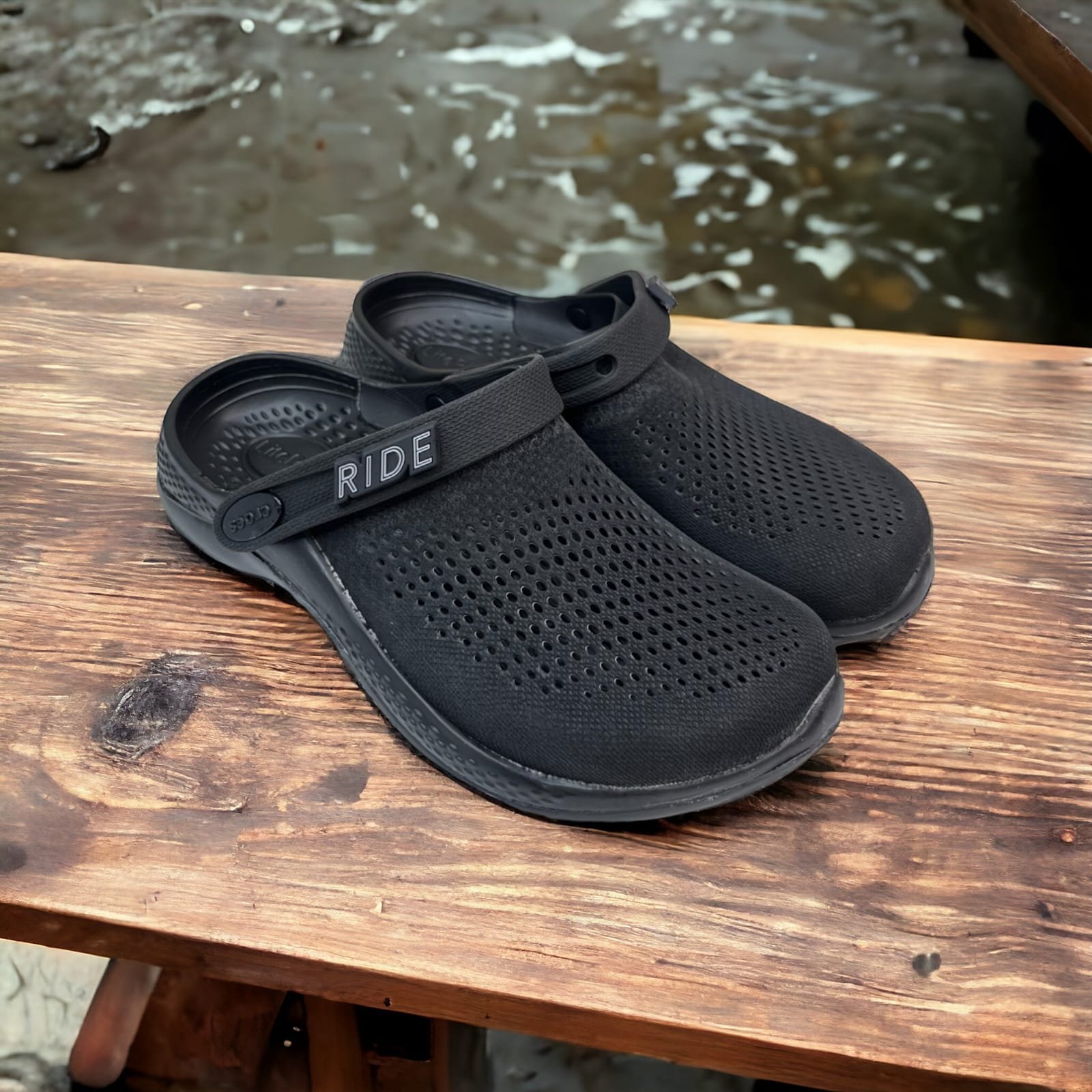 CROCS LITERIDE 360 CLOGS ( BLACK )