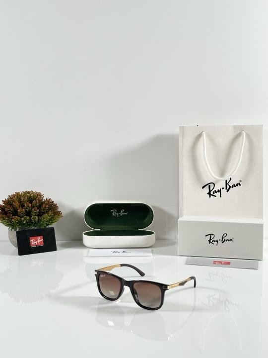 Rayban 4287 
Gold Brown