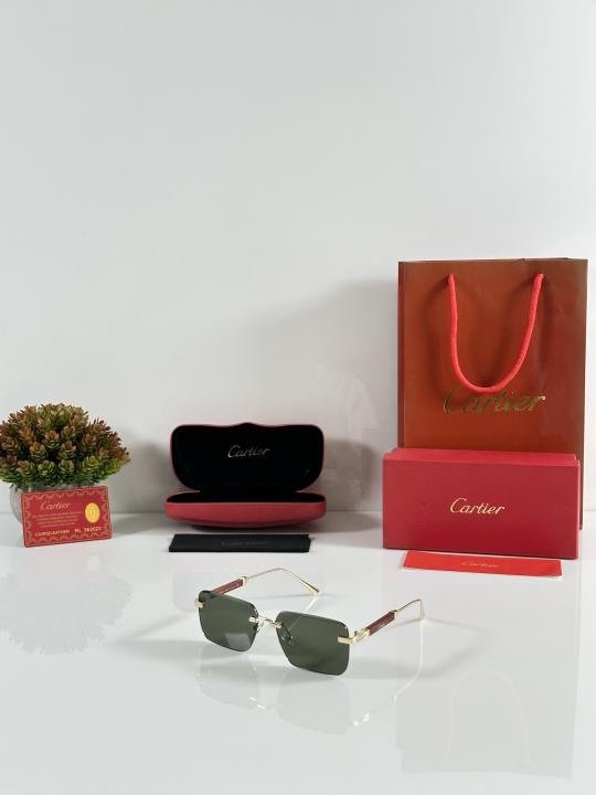 Cartier 3031 
Gold Green